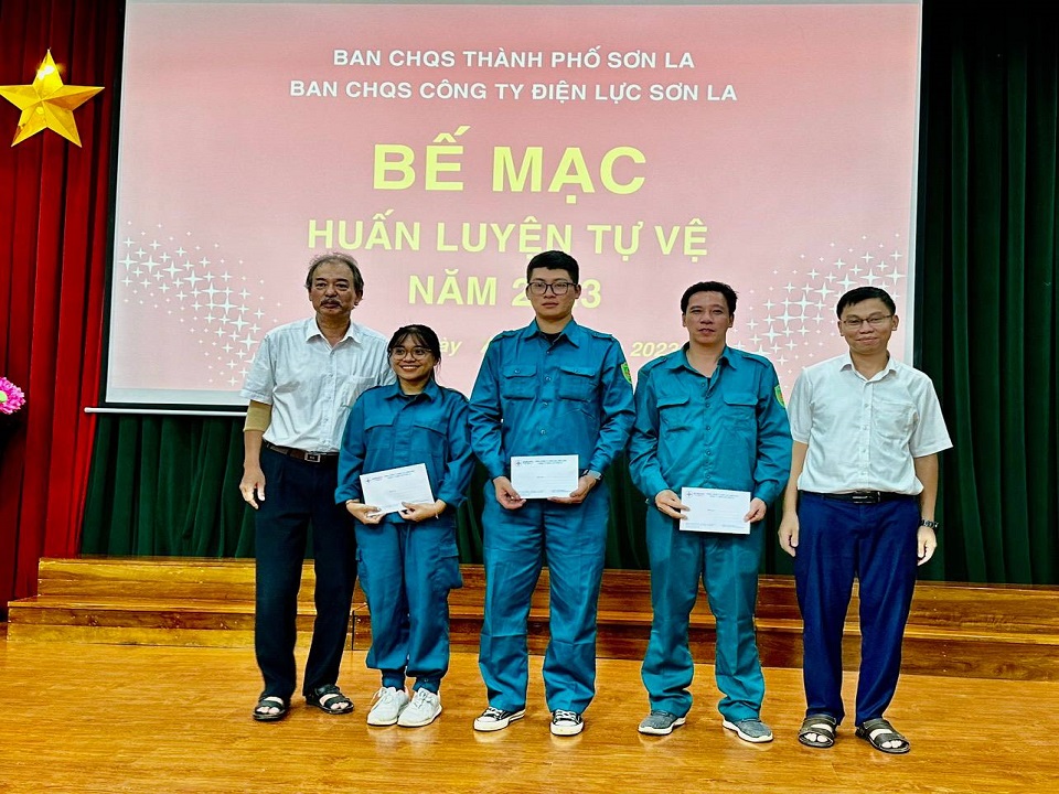 Hoàn thành chương trình huấn luyện tự vệ năm 2023

